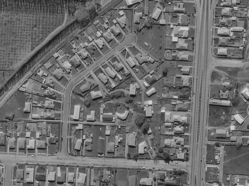 16B Canberra Place from the air, 1970-1974