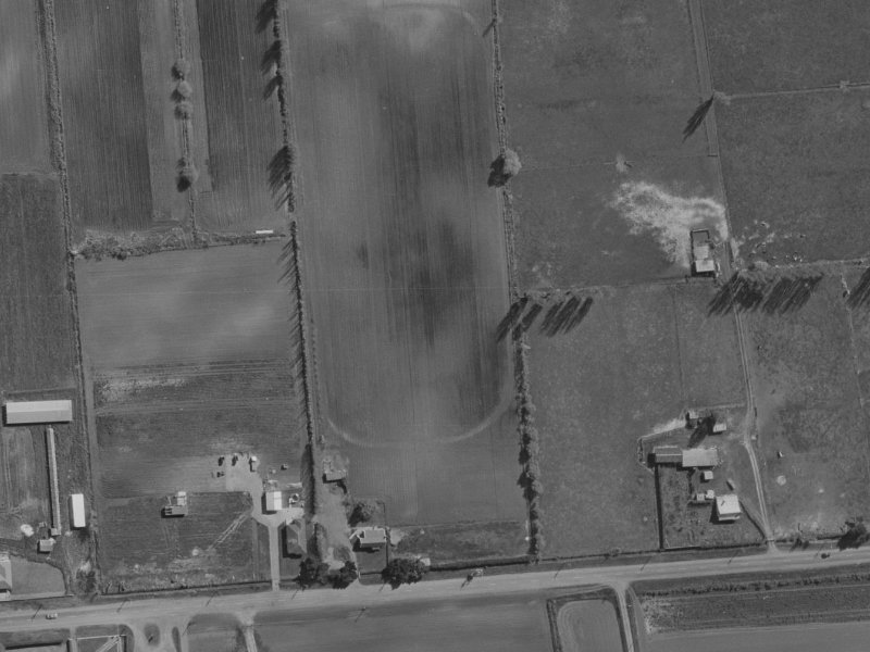 17 Perehia Mews from the air, 1970-1974