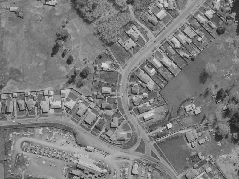33 Waitikiri Drive from the air, 1970-1974