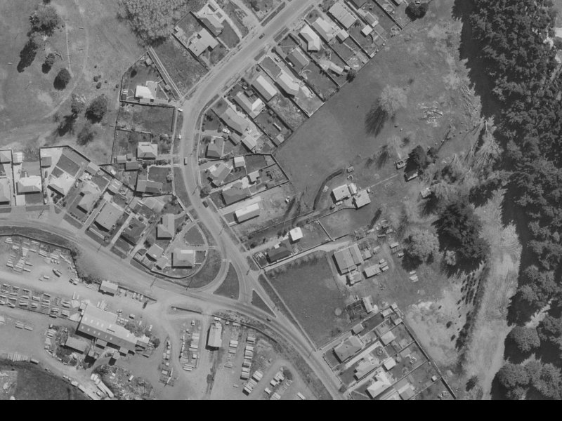 5 Len Hale Place from the air, 1970-1974