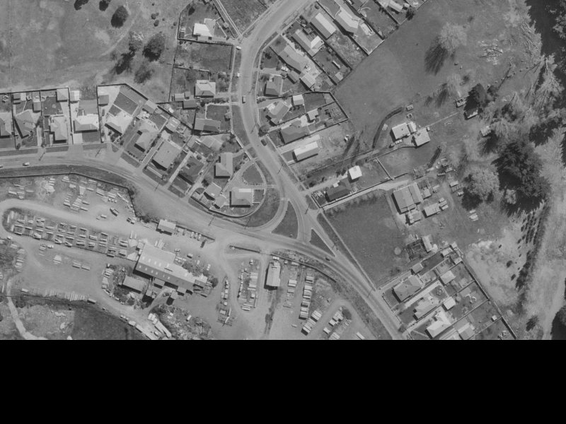 28E Waitikiri Drive from the air, 1970-1974