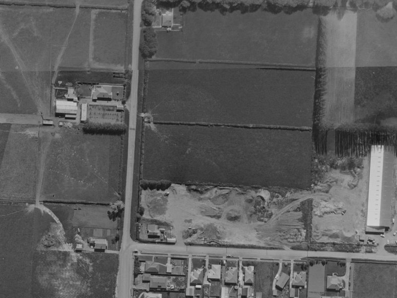 23/150 Cavendish Road from the air, 1970-1974