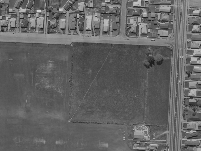 7 Saunders Place from the air, 1970-1974