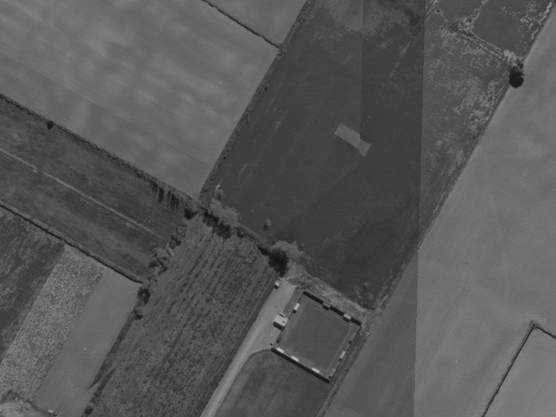 21 Malaga Crescent from the air, 1970-1974