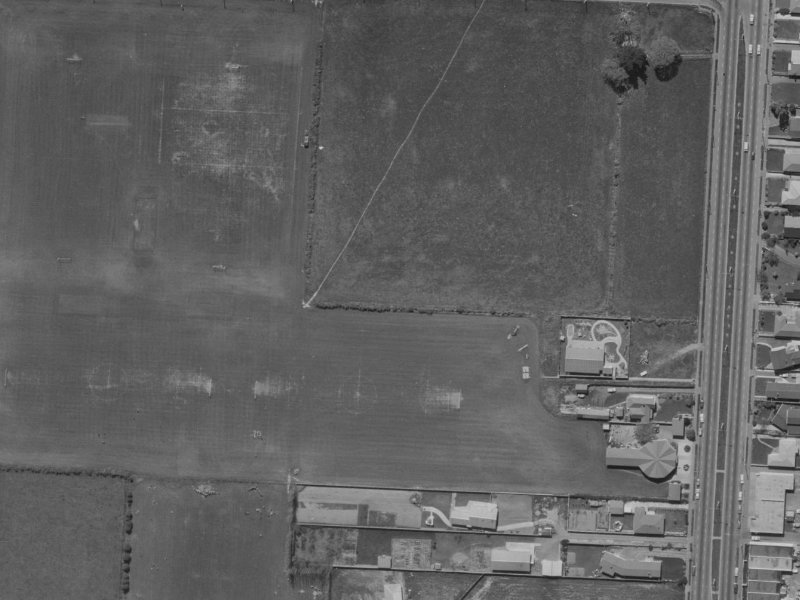 16 Saunders Place from the air, 1970-1974