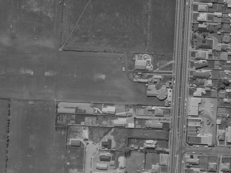 8 Woodfield Lane from the air, 1970-1974