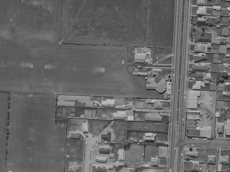 10 Woodfield Lane from the air, 1970-1974