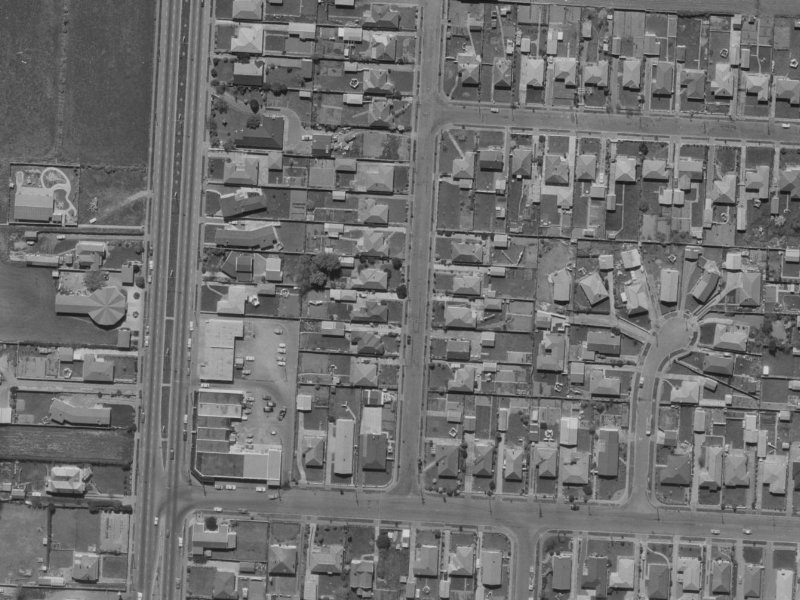 Munro Street from the air, 1970-1974
