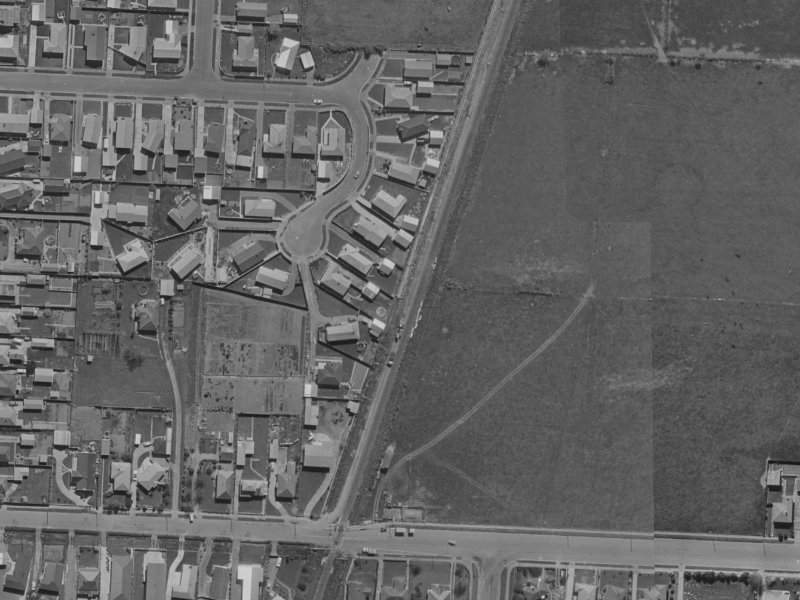 9 Penelope Place from the air, 1970-1974