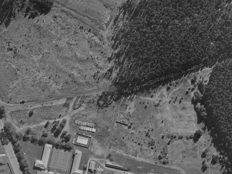 3 Mataroa Place from the air, 1970-1974