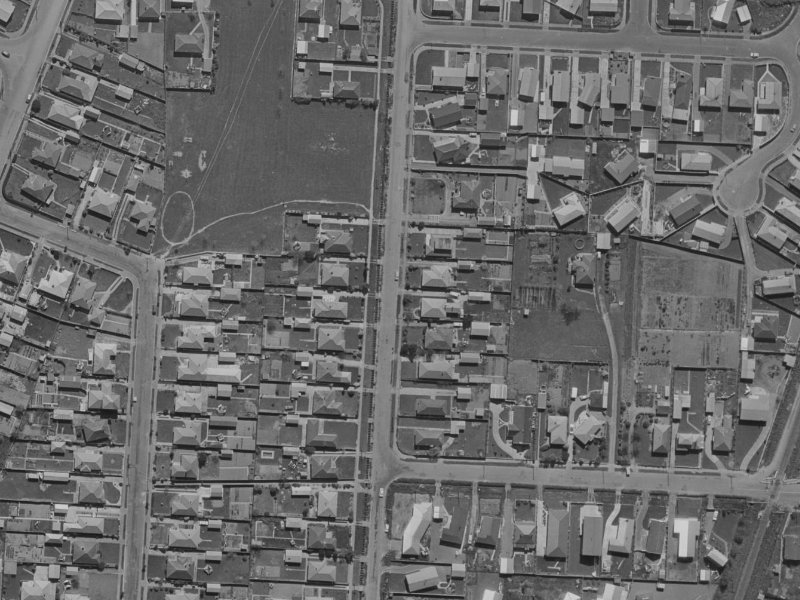 86 Cavendish Road from the air, 1970-1974
