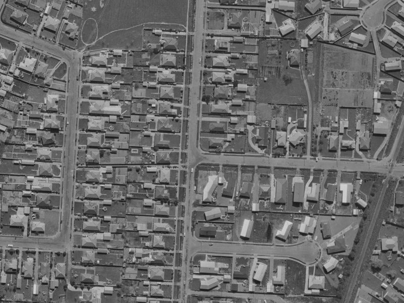 78 Cavendish Road from the air, 1970-1974