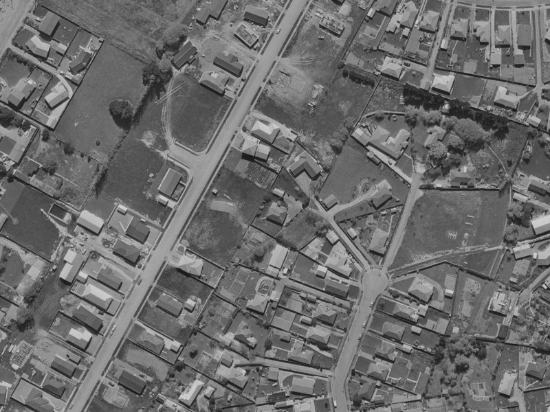 33 Larch Place from the air, 1970-1974