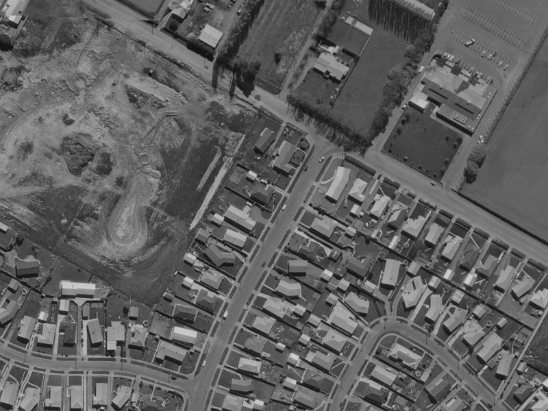 93 Cotswold Avenue from the air, 1970-1974