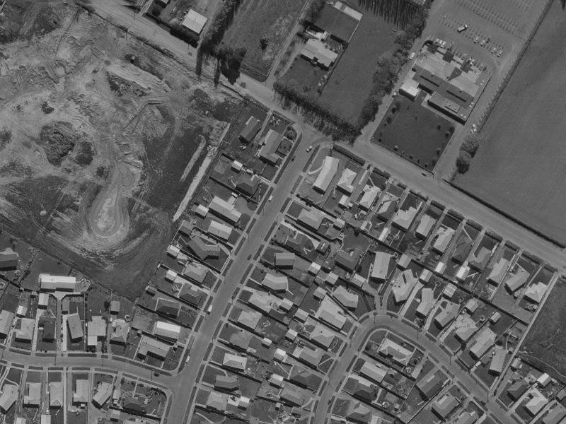 88 Cotswold Avenue from the air, 1970-1974