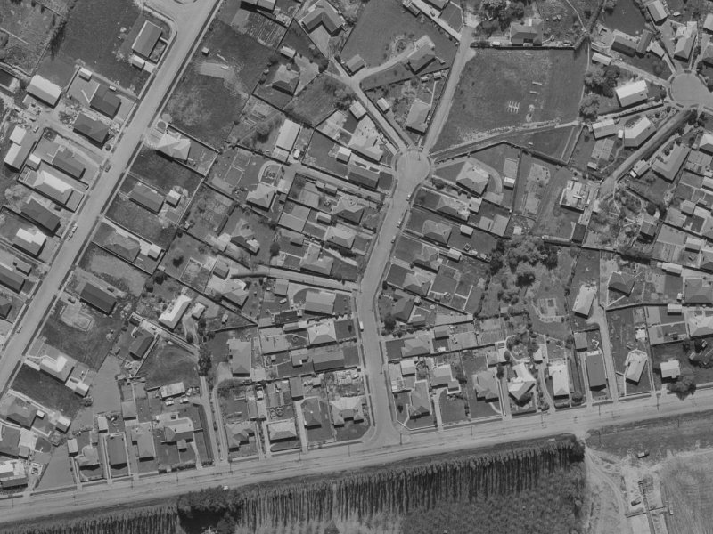 17 Larch Place from the air, 1970-1974