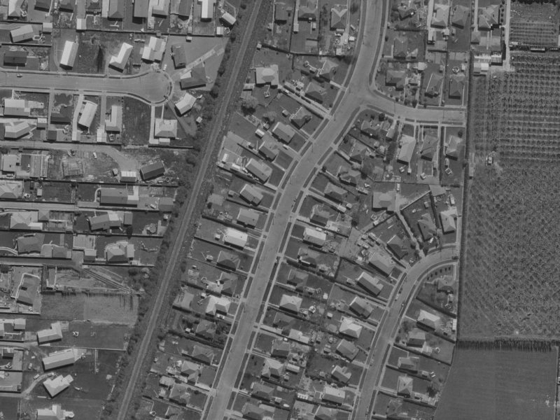 39 Uxbridge Street from the air, 1970-1974