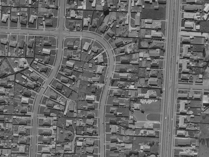 39 Lambeth Crescent from the air, 1970-1974
