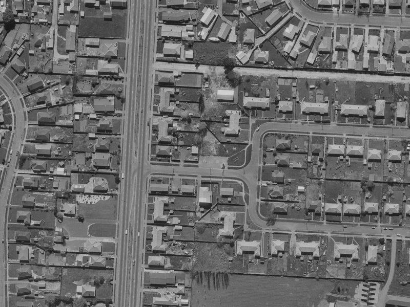 1A Momorangi Crescent from the air, 1970-1974