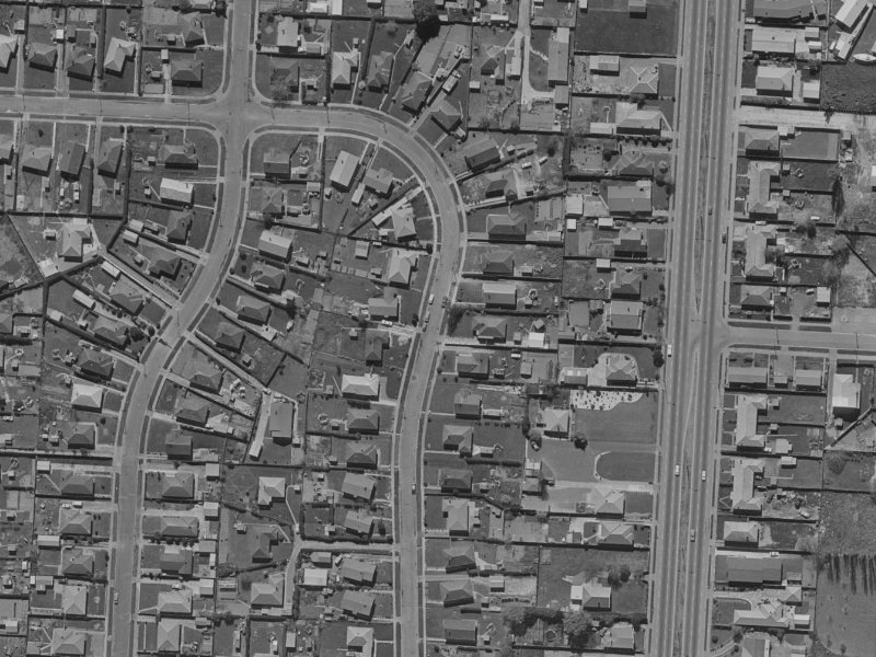 40 Lambeth Crescent from the air, 1970-1974