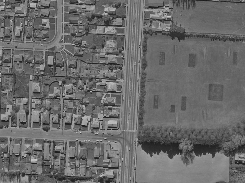 195A Main North Road from the air, 1970-1974