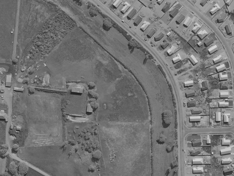 23 Medina Crescent from the air, 1970-1974