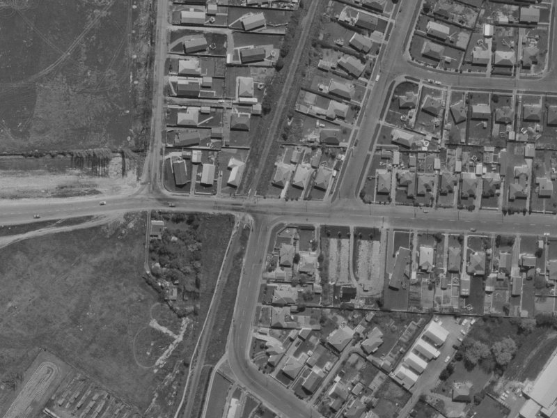 77 Northcote Road from the air, 1970-1974