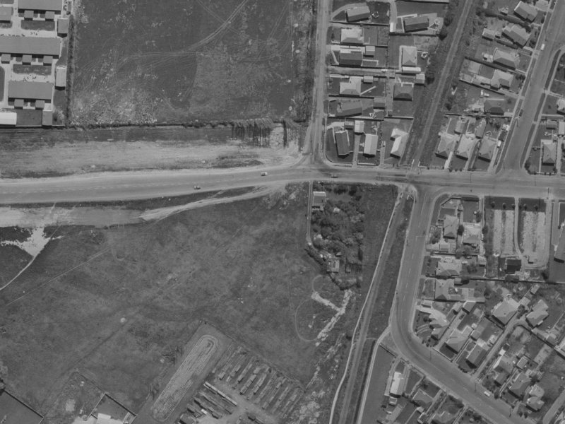 118-116 Northcote Road from the air, 1970-1974