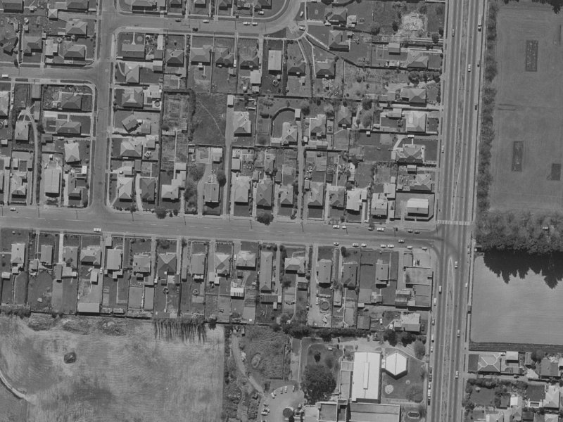 18 Northcote Road from the air, 1970-1974