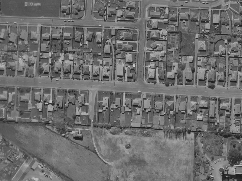 33 Northcote Road from the air, 1970-1974