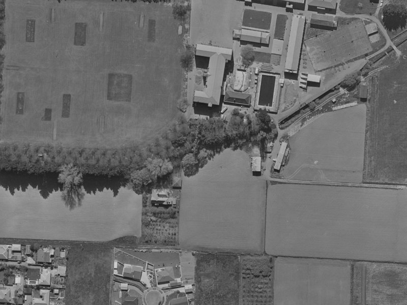 210Main NTH road from the air, 1970-1974