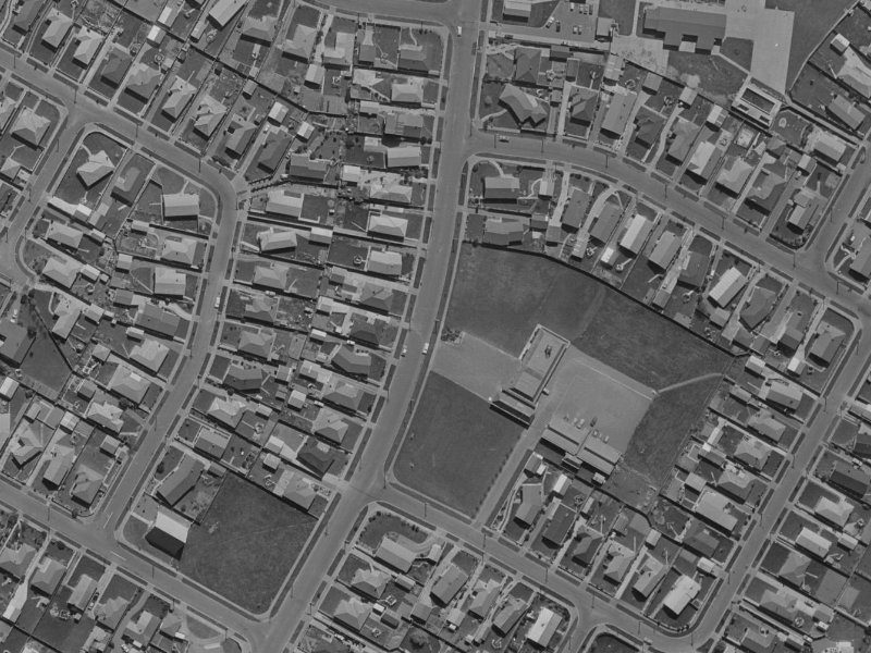 31 Cotswold Avenue from the air, 1970-1974