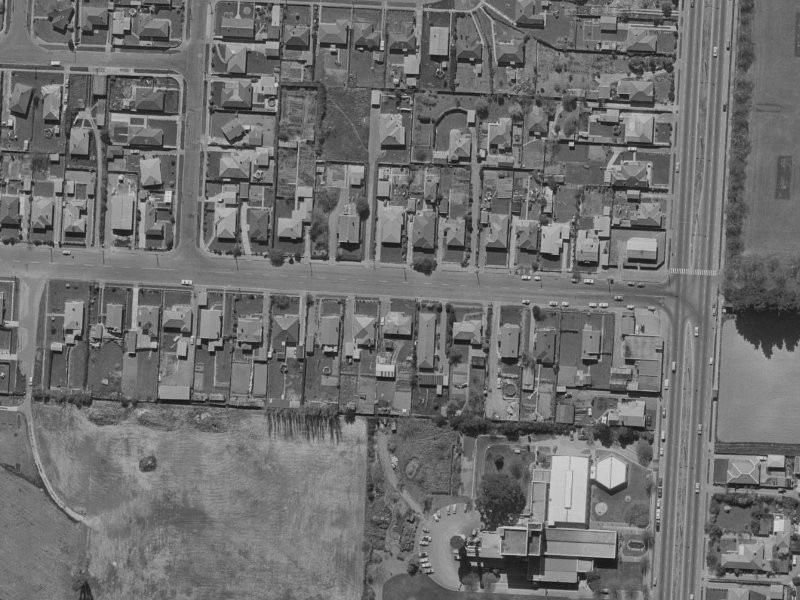 17 Northcote Road from the air, 1970-1974