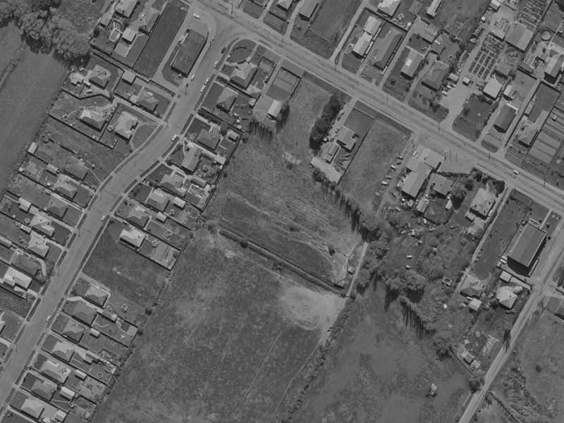 42 Charnwood Crescent from the air, 1970-1974
