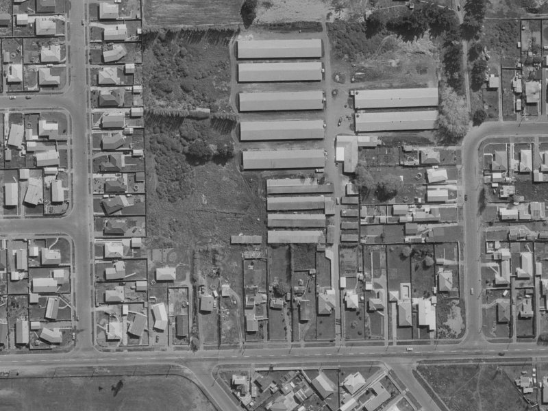 33 Beauford Place from the air, 1970-1974