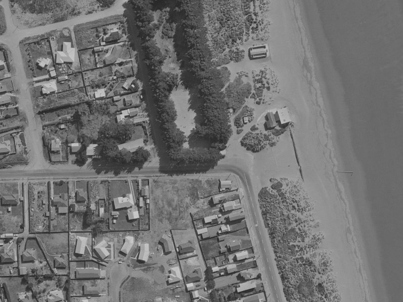4 Beach Road from the air, 1970-1974