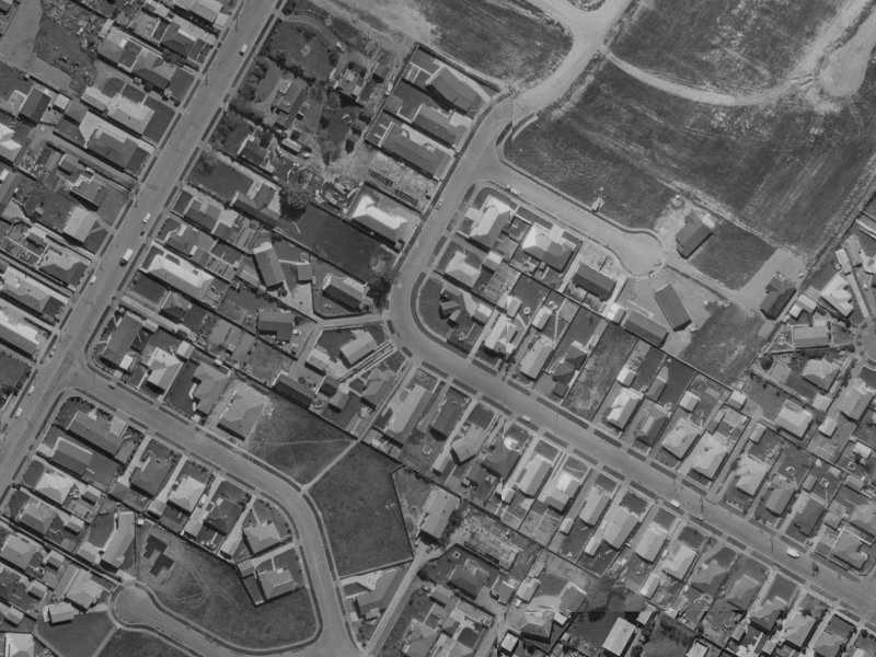 49 Reynolds Avenue from the air, 1970-1974