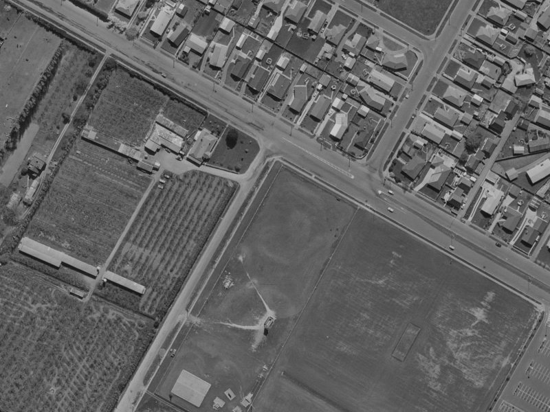 66 Leacroft Street from the air, 1970-1974