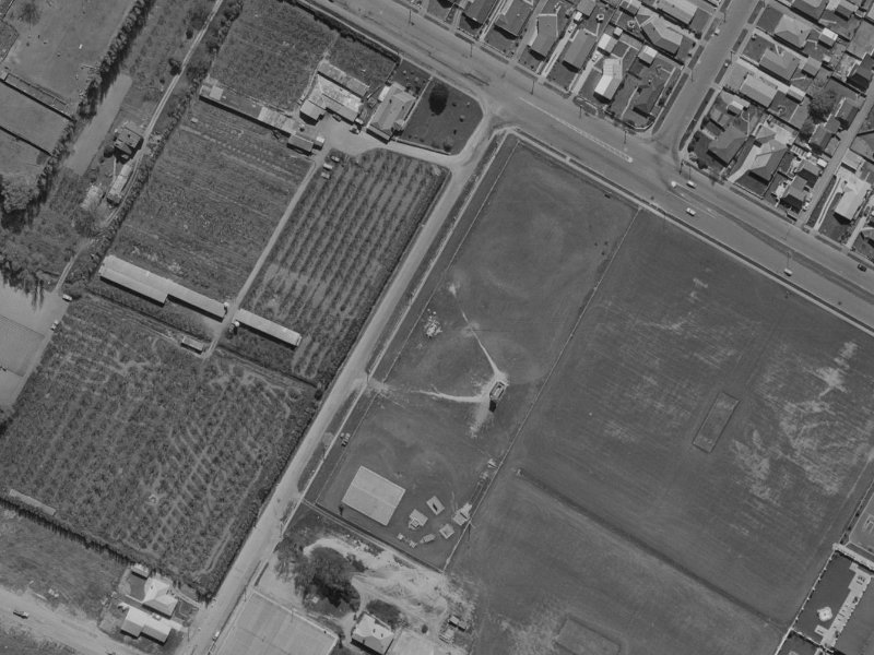 58 Leacroft Street from the air, 1970-1974