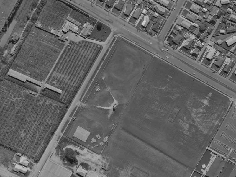 60 Leacroft Street from the air, 1970-1974