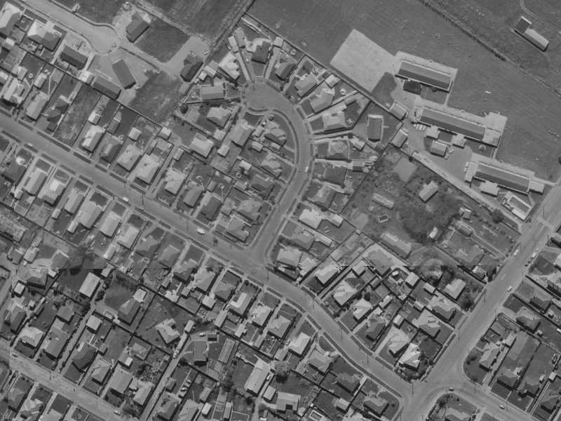 3 Blossomdale Place from the air, 1970-1974