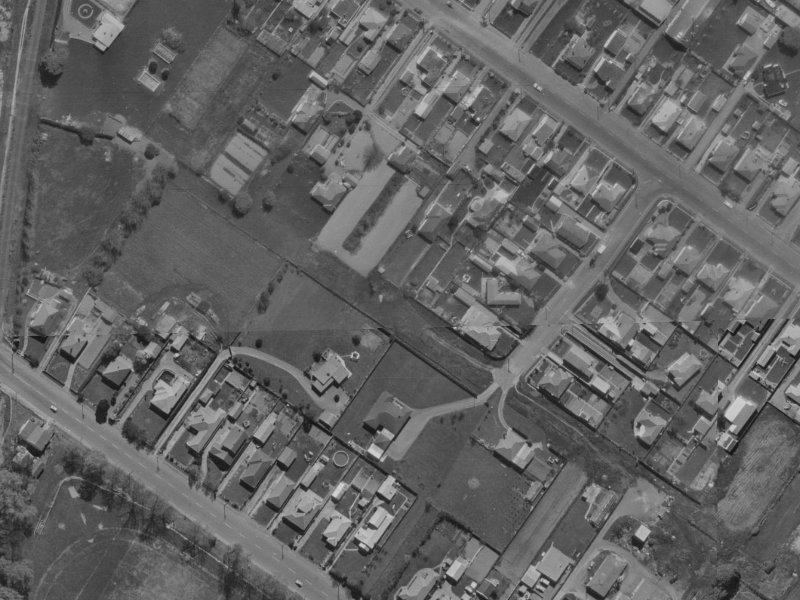 7 Sawtell Place from the air, 1970-1974