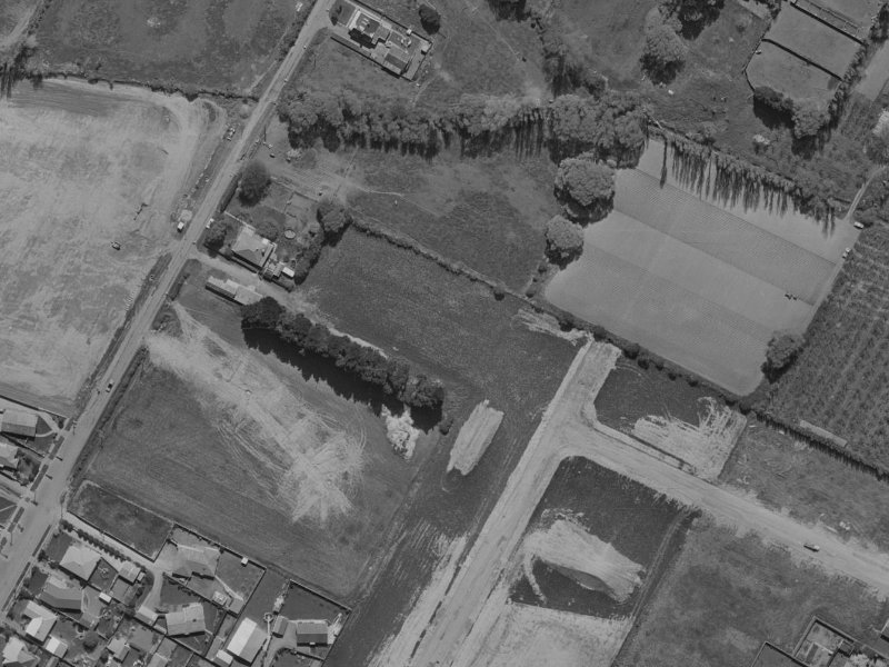 8 Oaktree Lane from the air, 1970-1974