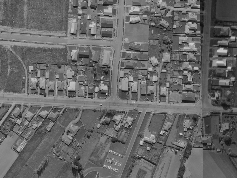 2 Sarabande Avenue from the air, 1970-1974