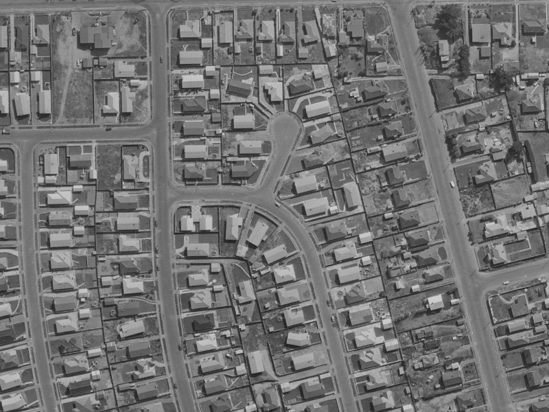 33 Monowai Crescent from the air, 1970-1974