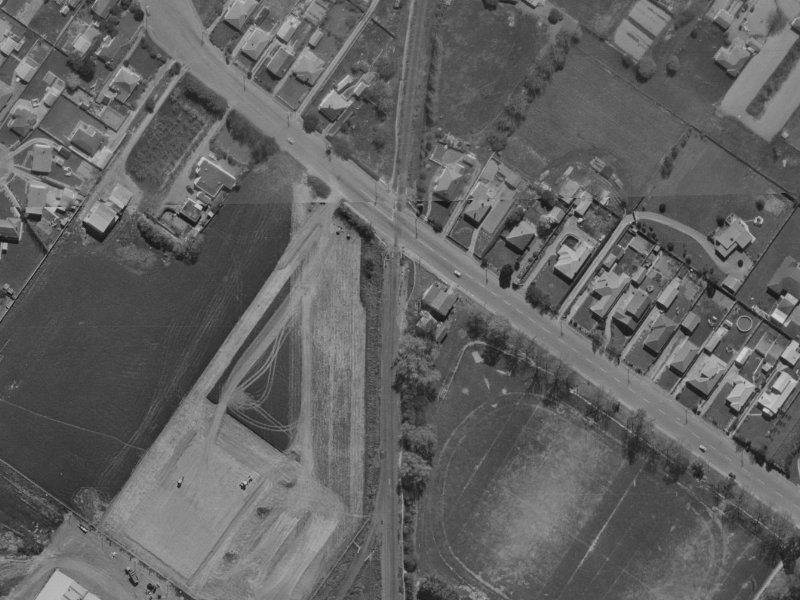 65 Sawyers Arms Road from the air, 1970-1974