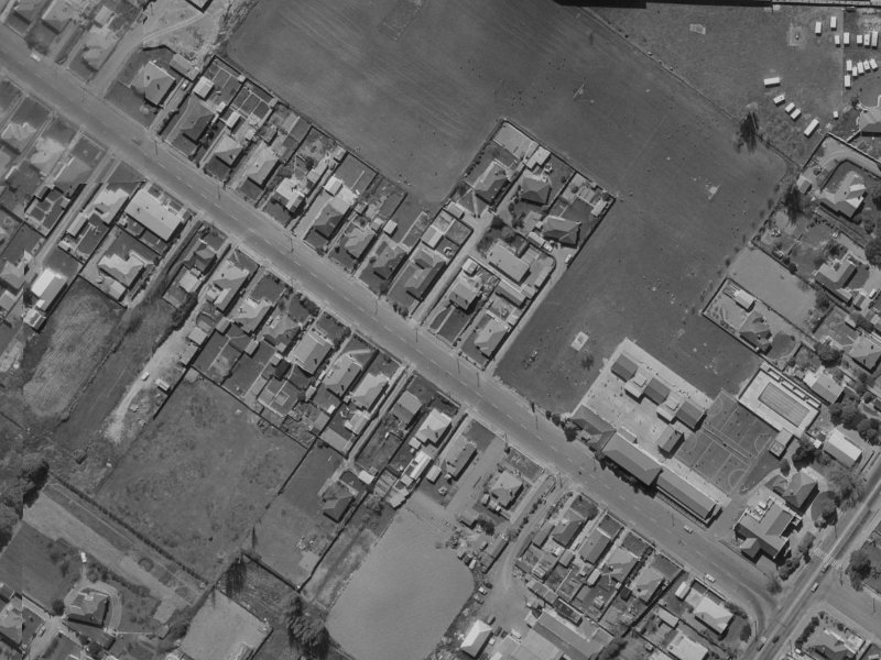 26 Vagues Road from the air, 1970-1974