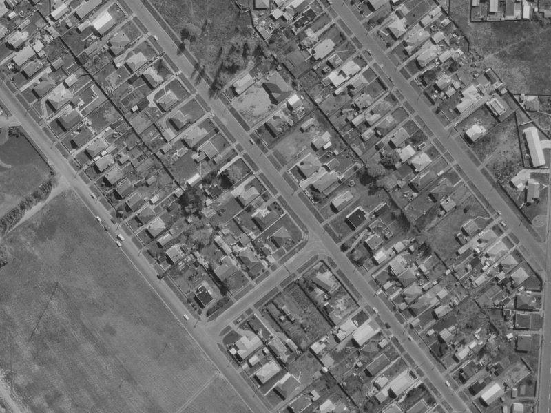 28 Flemington Avenue from the air, 1970-1974