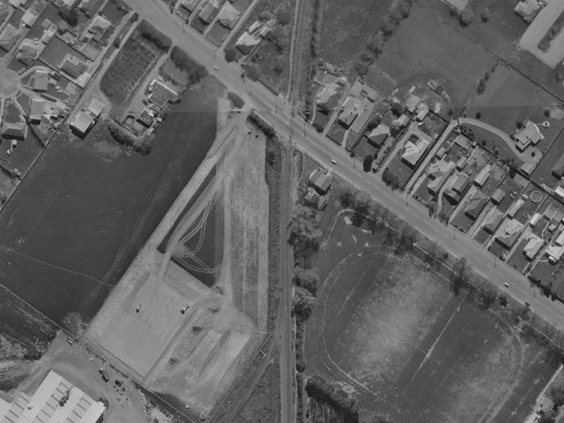 95 Sawyers Arms Road from the air, 1970-1974