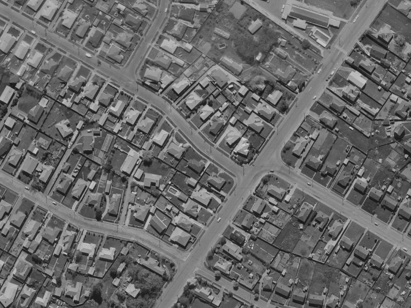 3 Reynolds Avenue from the air, 1970-1974